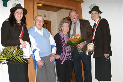 Feier zum 90  Geburtstag von Frau Henriette Peters [009].JPG